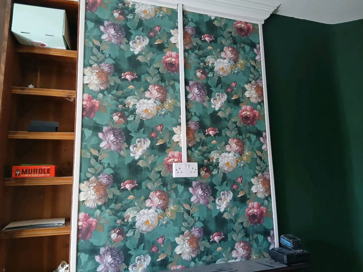 Super fresco easy Isabelle Green Wallpaper - Image 4