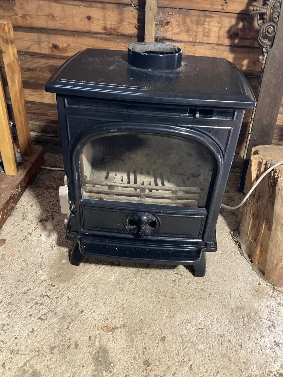 Solid fuel/log stove - Image 1