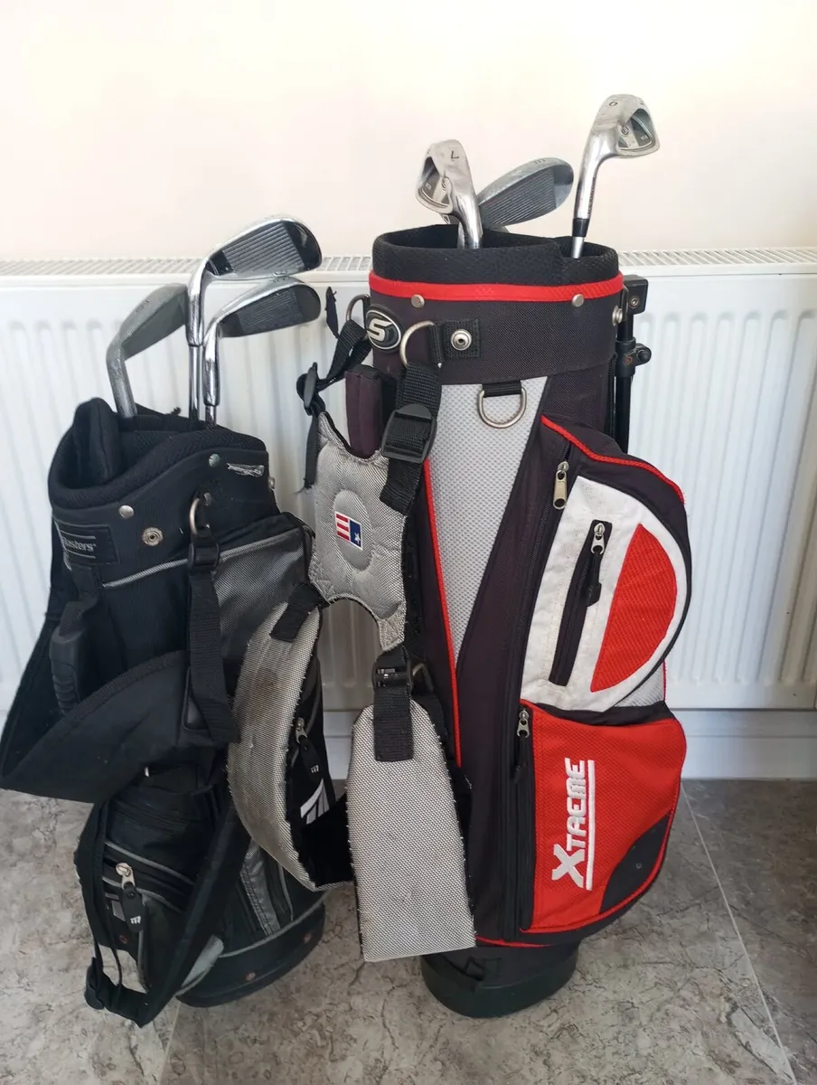 Kids golf clubs and bags. - Image 4