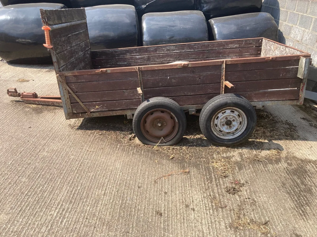 Trailer