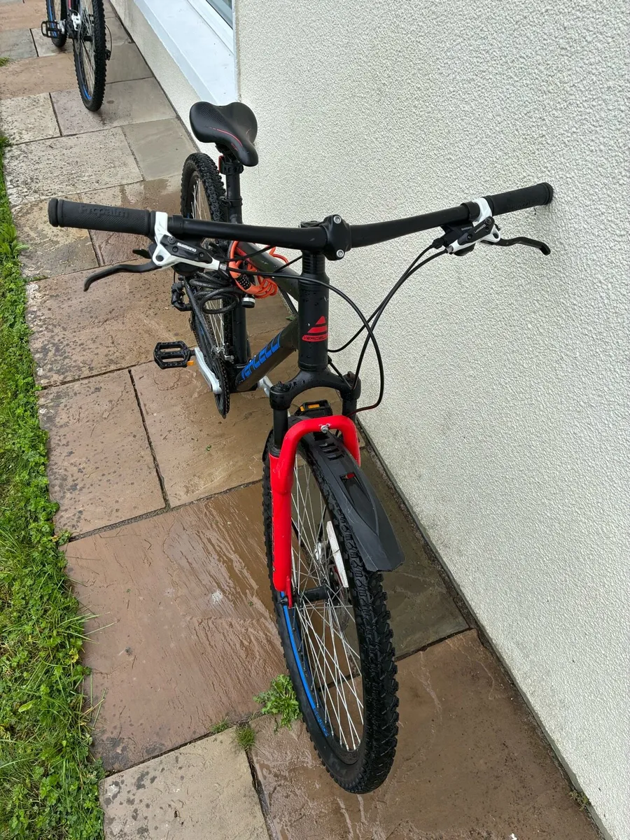 Vercelli Neon 27.5” Mountain Bike - Image 3