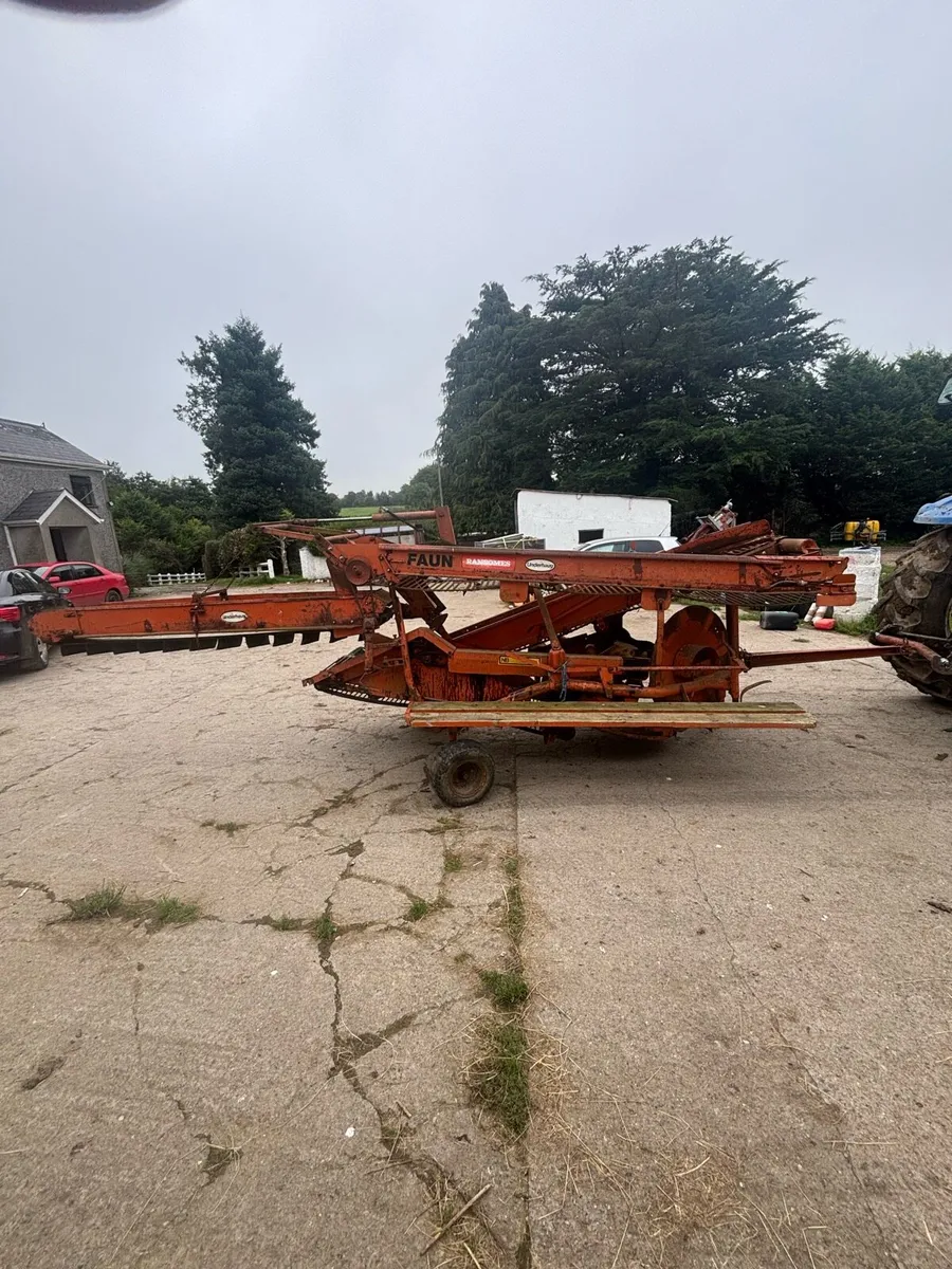 Potato harvester - Image 2