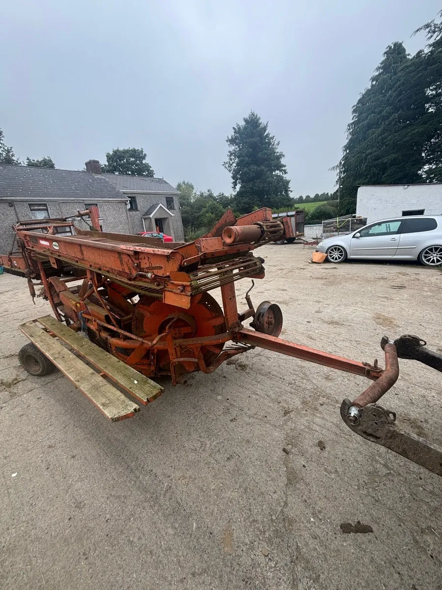 Potato harvester - Image 3