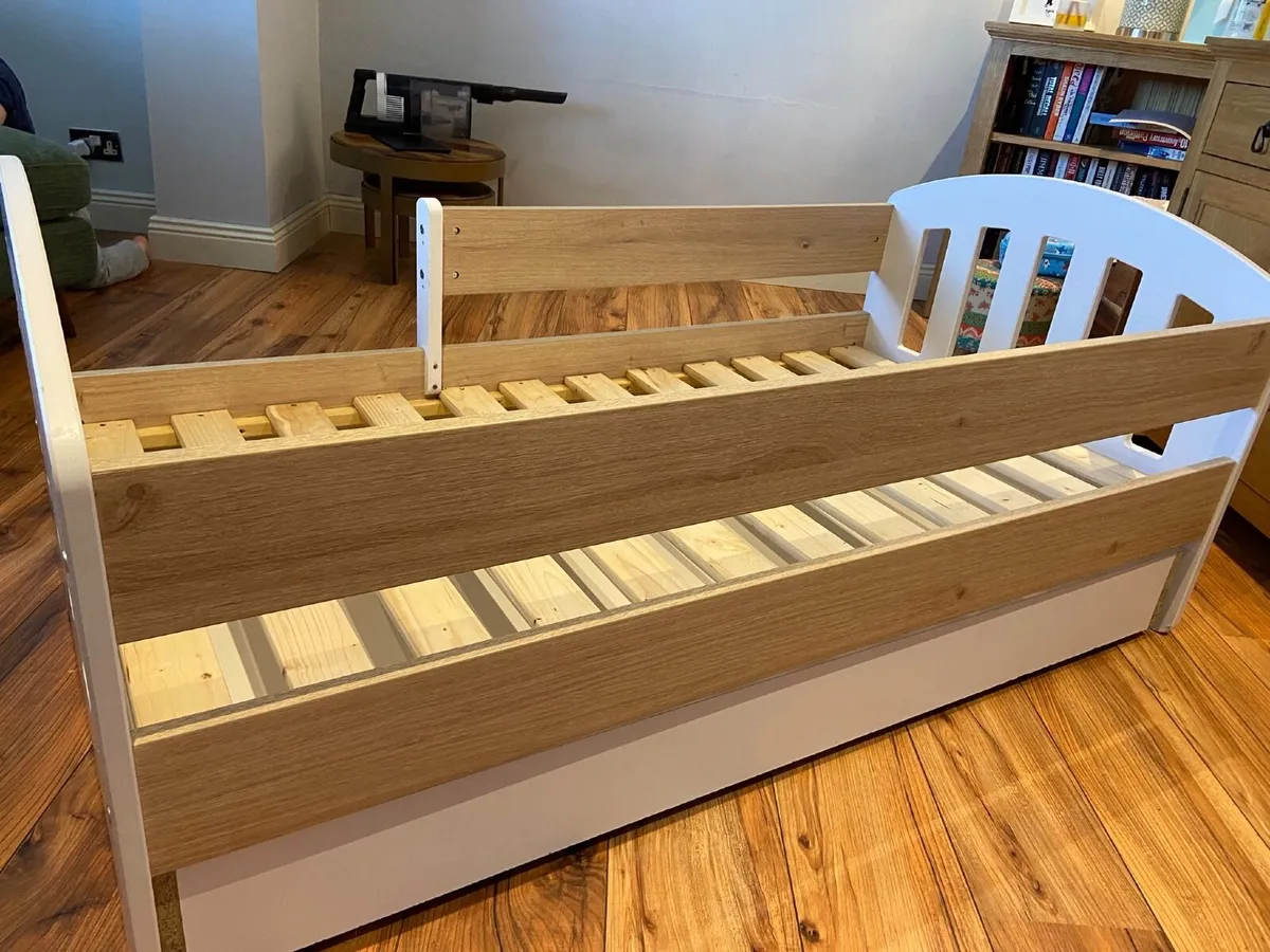 Toddler bed - Image 3