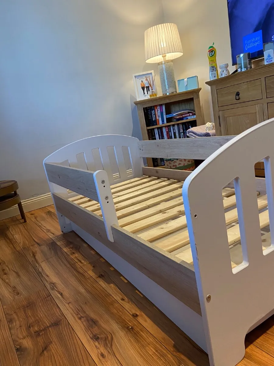 Toddler bed - Image 4