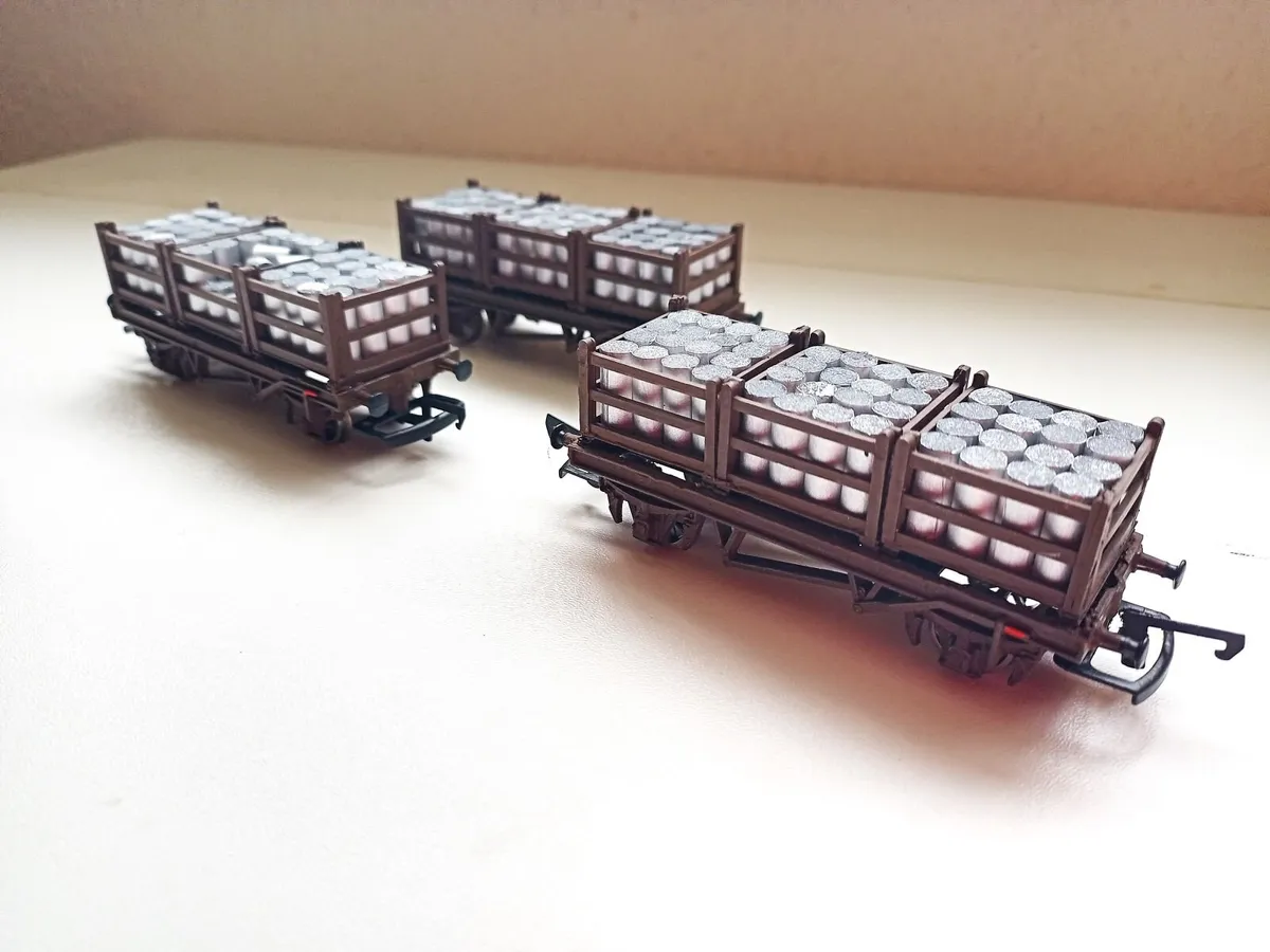 MODEL  RAILWAY  IRISH  GUINNESS  WAGONS - Image 3