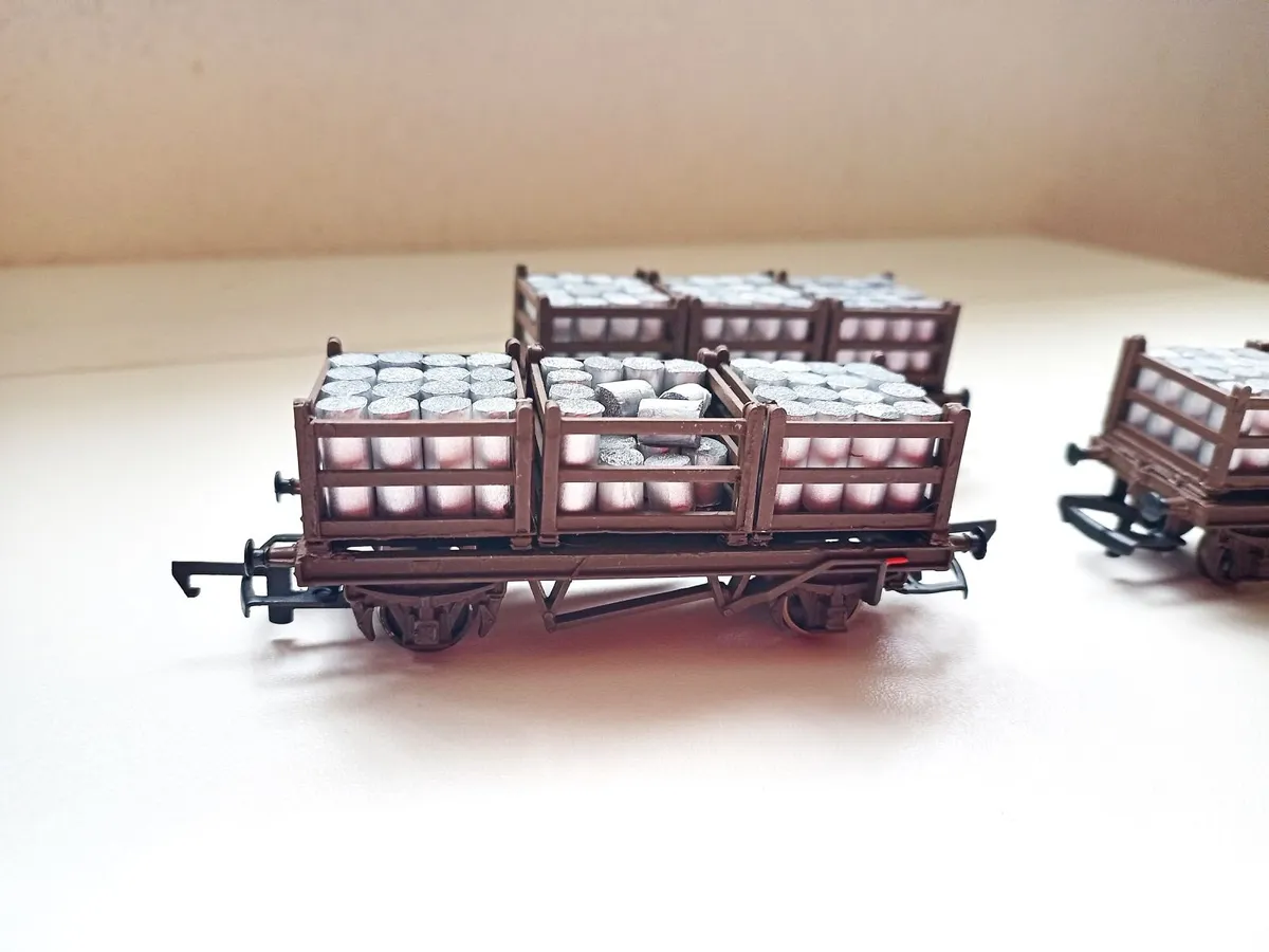MODEL  RAILWAY  IRISH  GUINNESS  WAGONS - Image 4