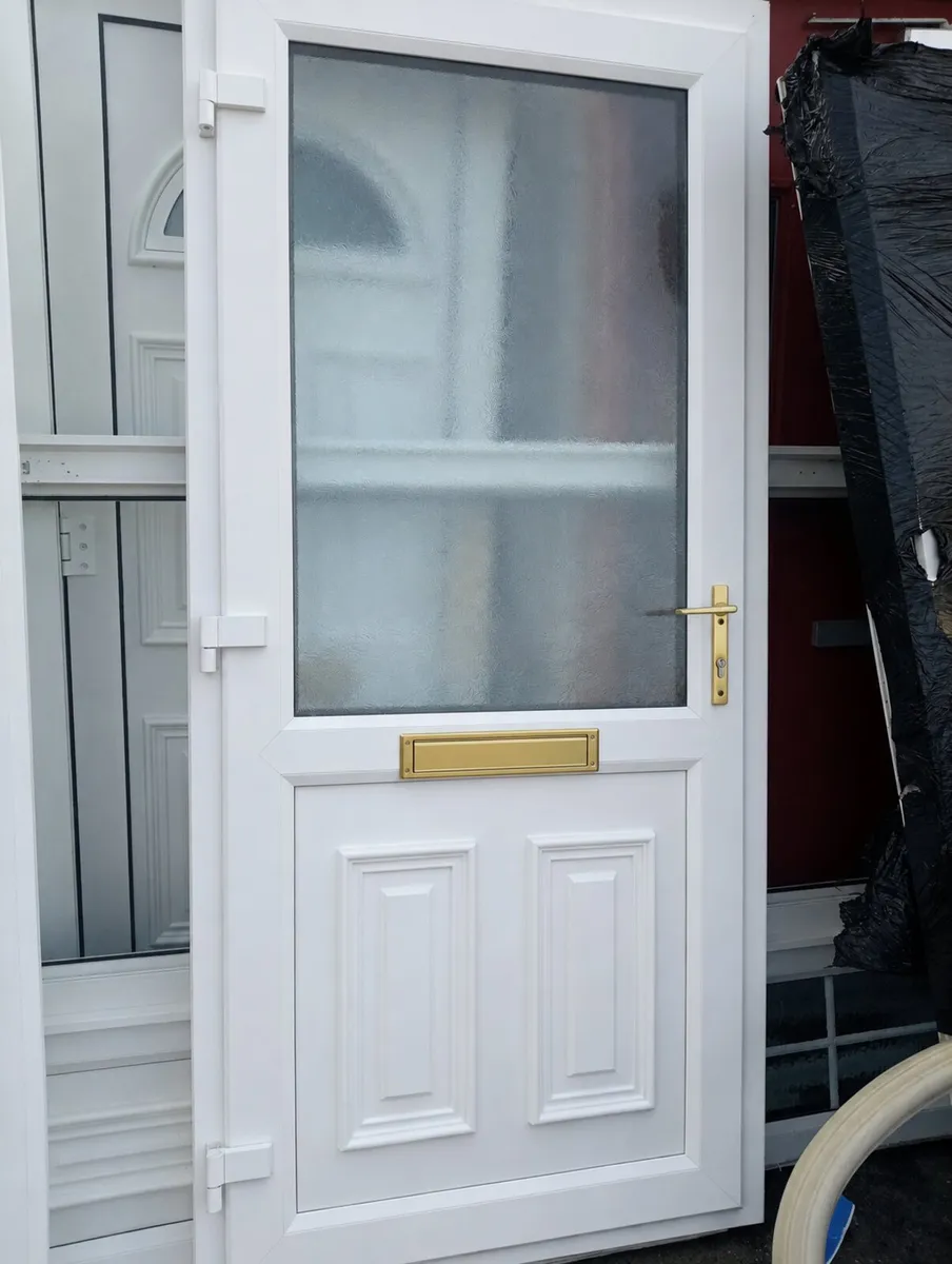 💠 BEAUTIFUL WHITE UPVC  DOOR AVAILABLE 💠