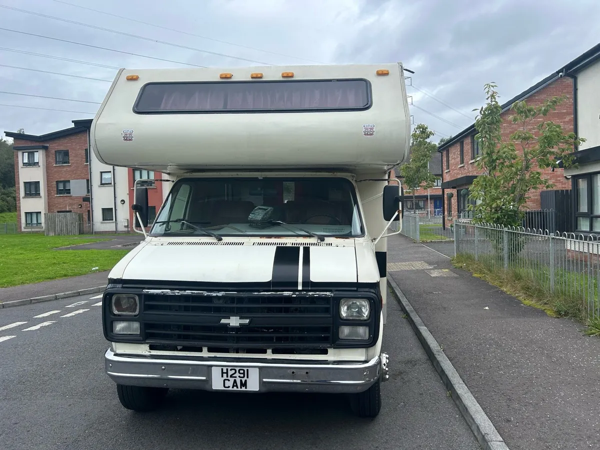 CHEVROLET GMC MOTORHOME - Image 2