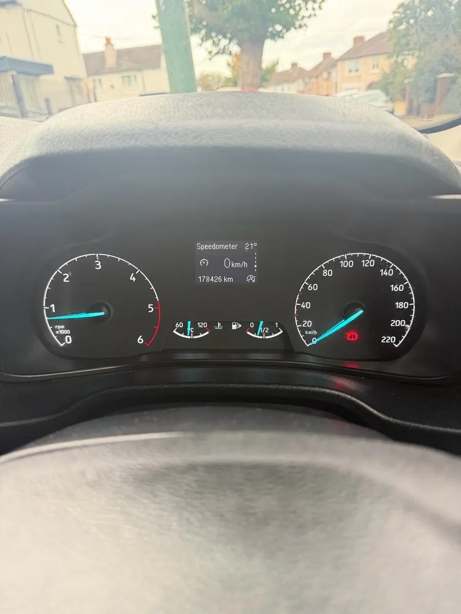 Ford transit connect 191 - Image 2