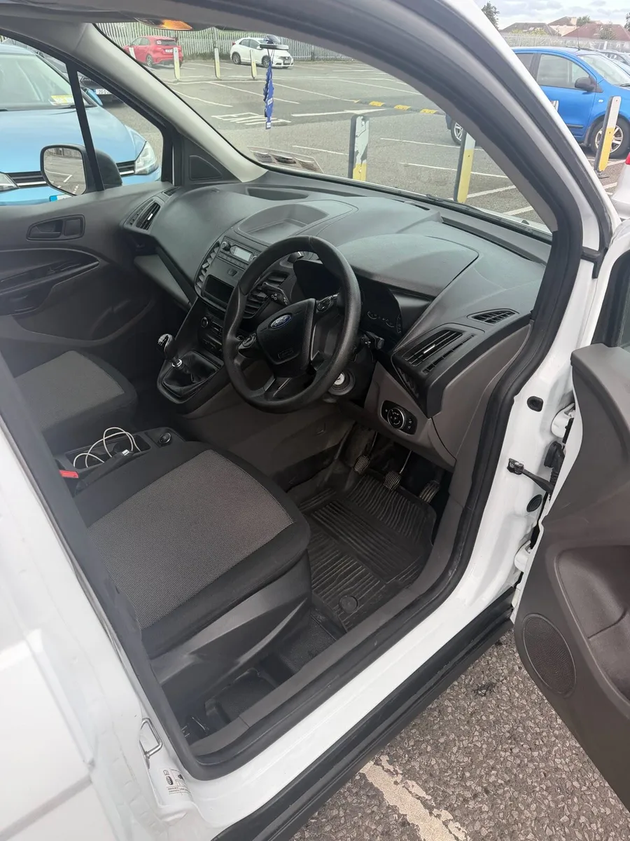 Ford transit connect 191 - Image 4
