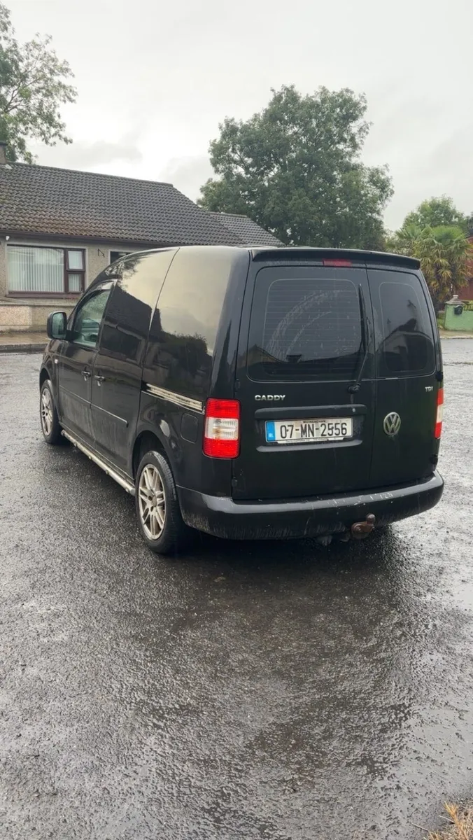 Vw Caddy - Image 4