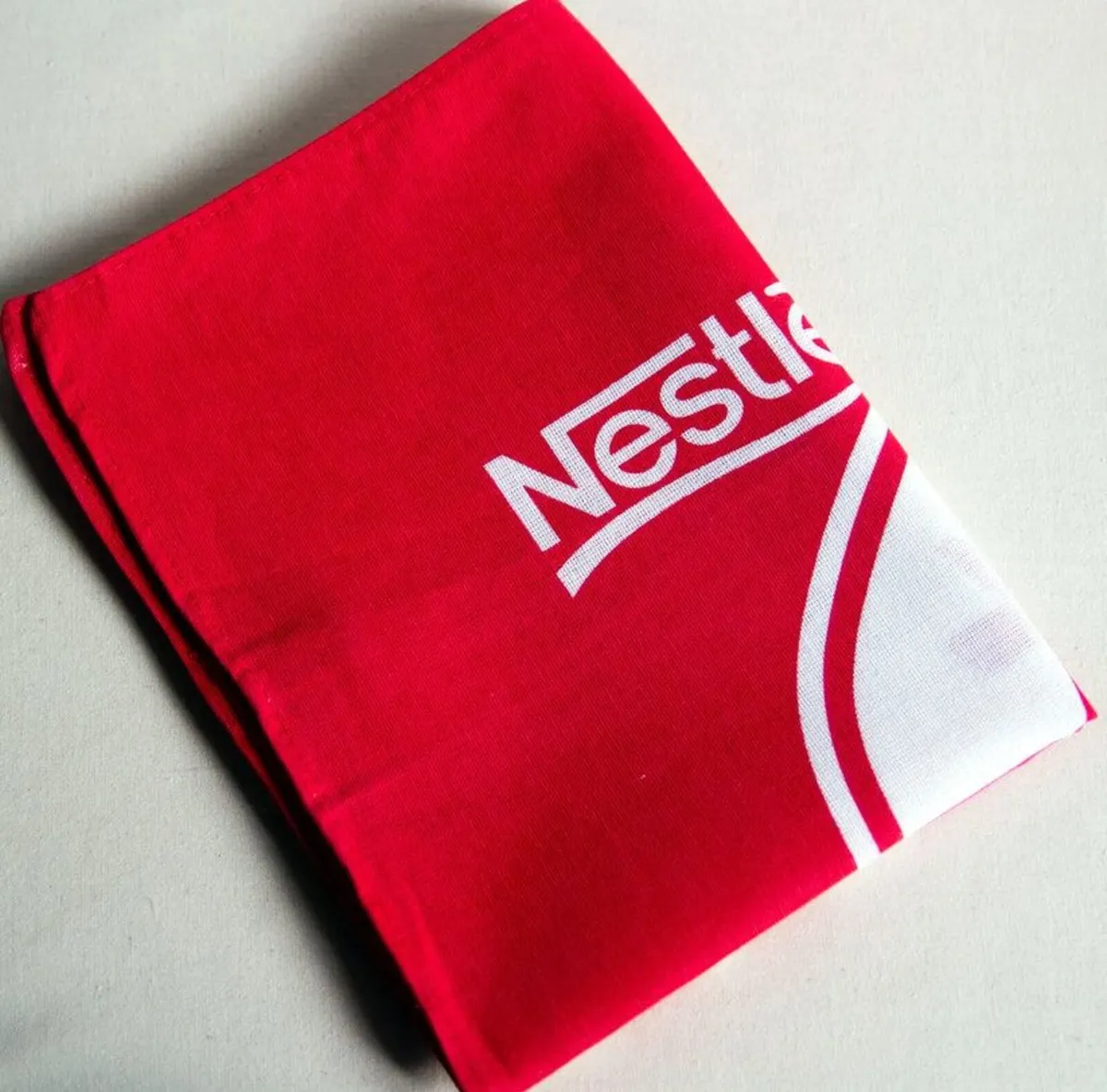 Pair of Vintage Nestlé KitKat Tea Towels - Image 3