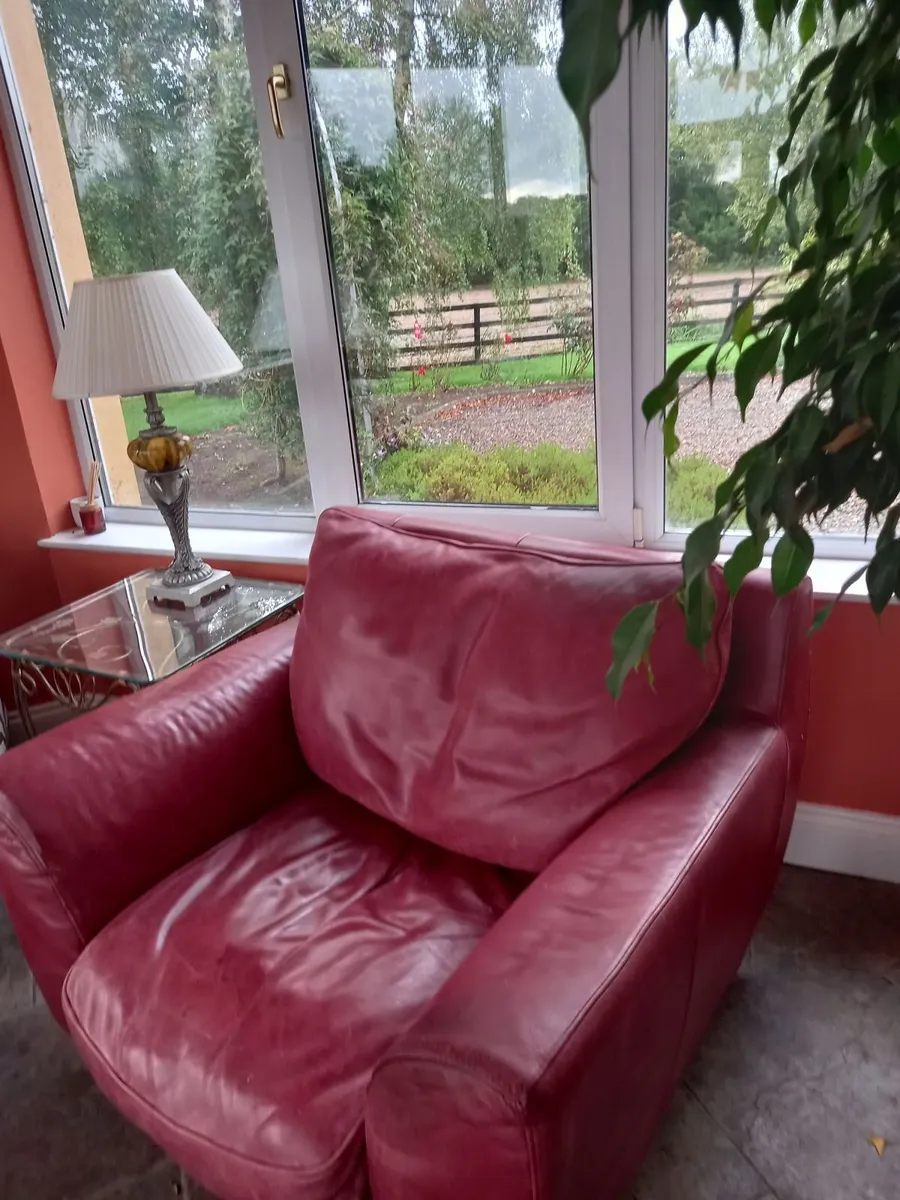 Leather 3-2-1 suite of couches - Image 3