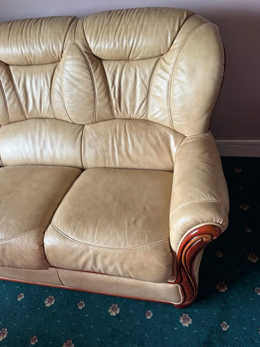 Leather 3 piece suite 5 seater - Image 3