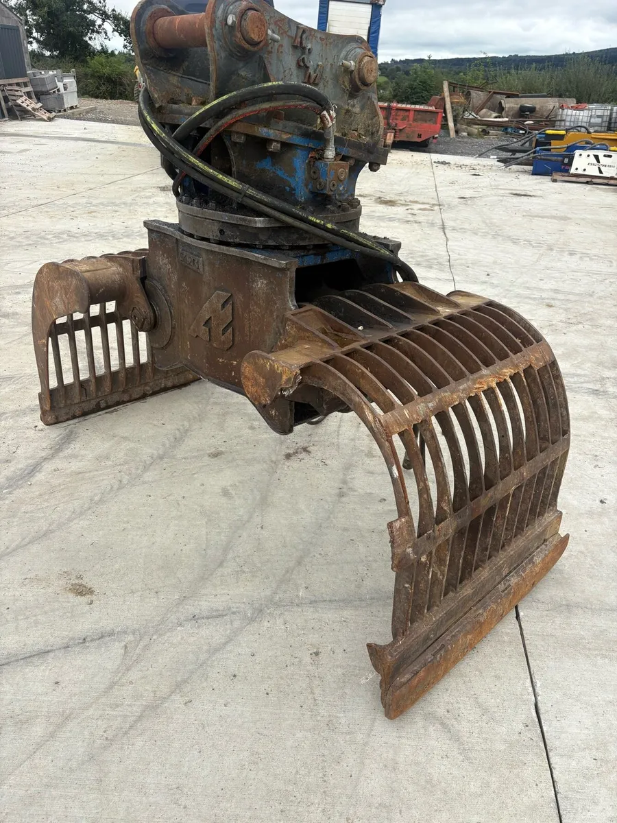 Rotating Selector grab - Image 1