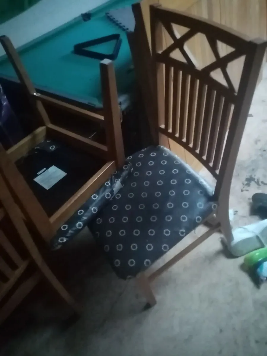 Dining table and chairs - Image 4