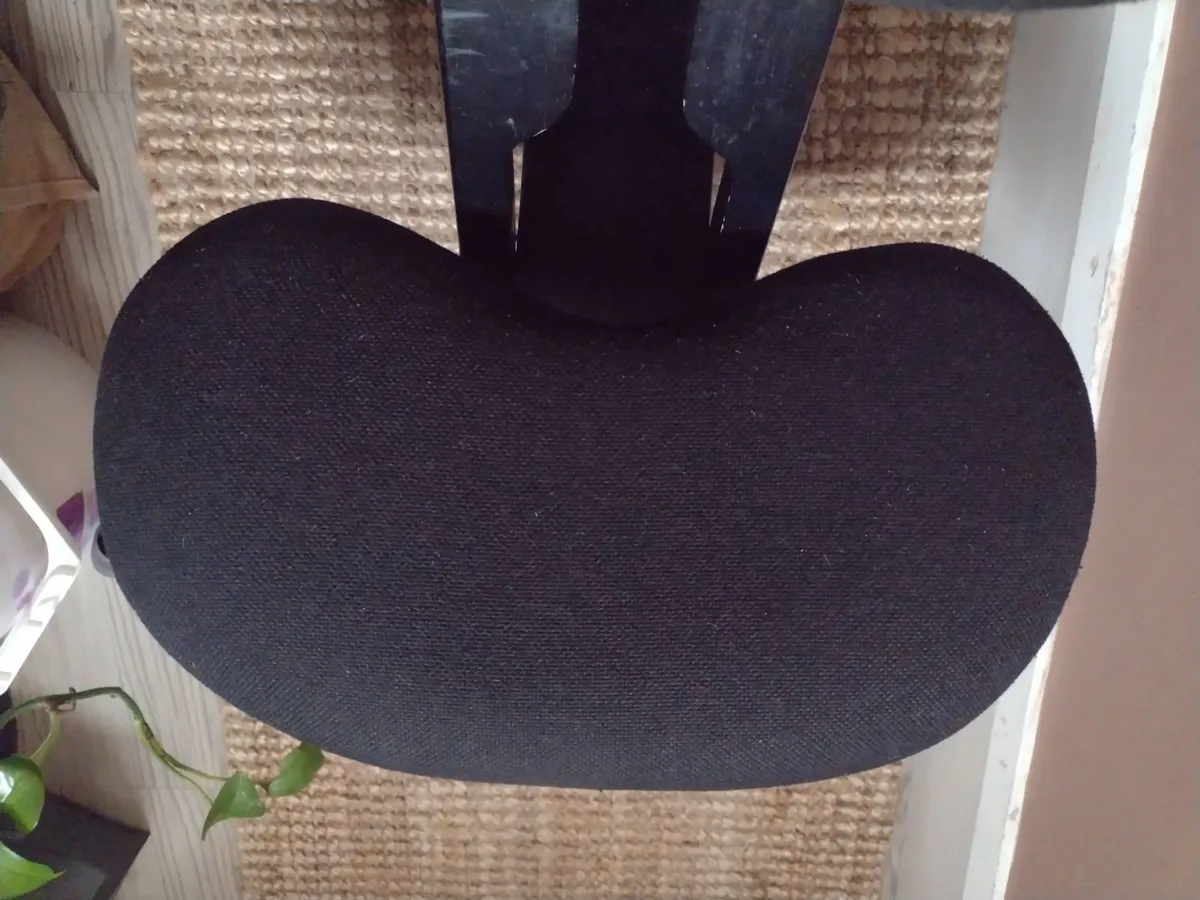As new Cinius professional ergonomic chair - Image 3