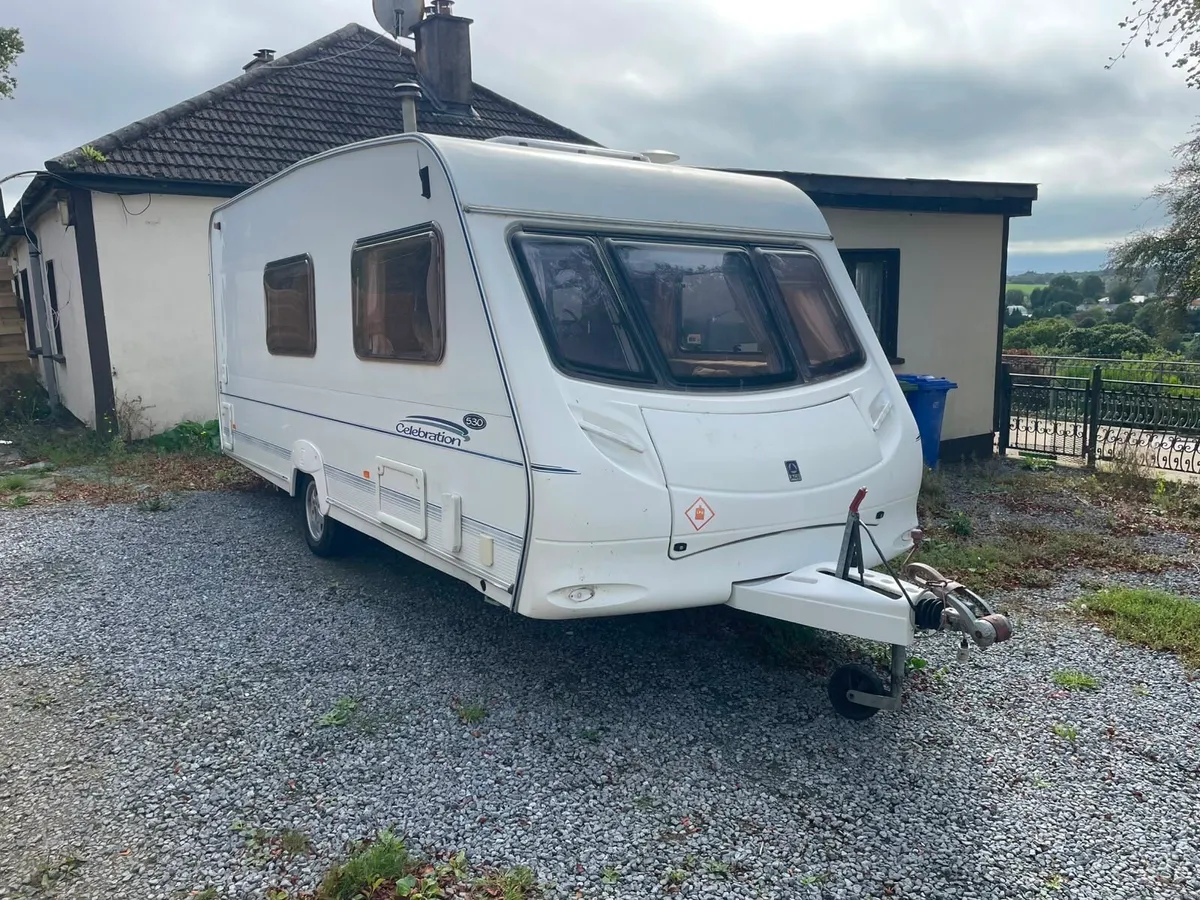 4 berth caravan - Image 2