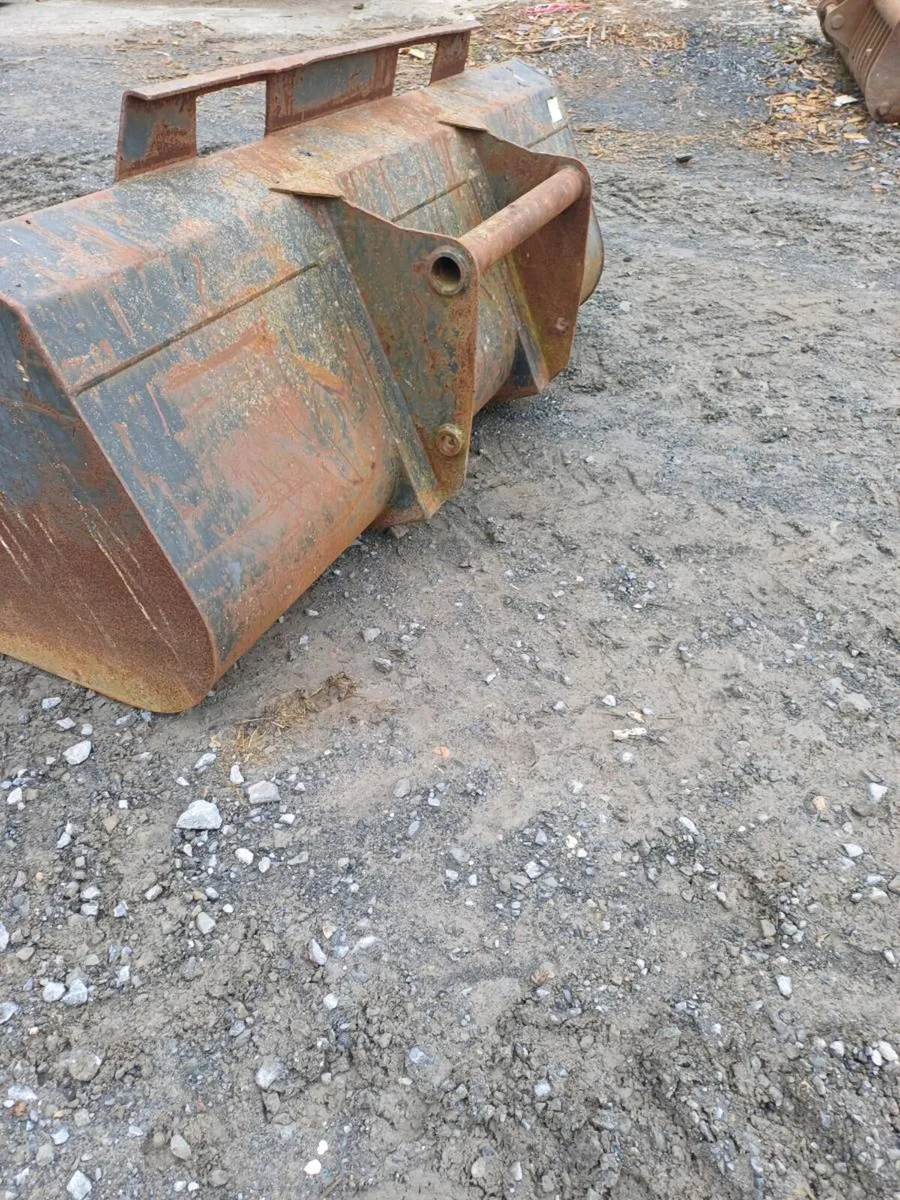 Manitou bucket - Image 3