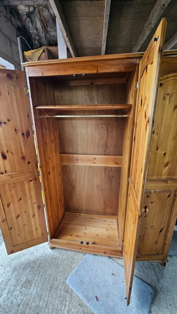 Wardrobe - Image 2