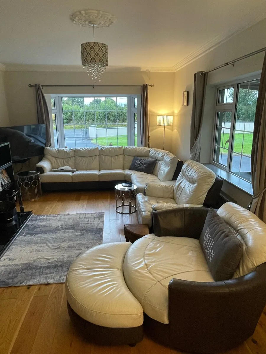 Large Sofa Suite - Seats 9 - Image 2