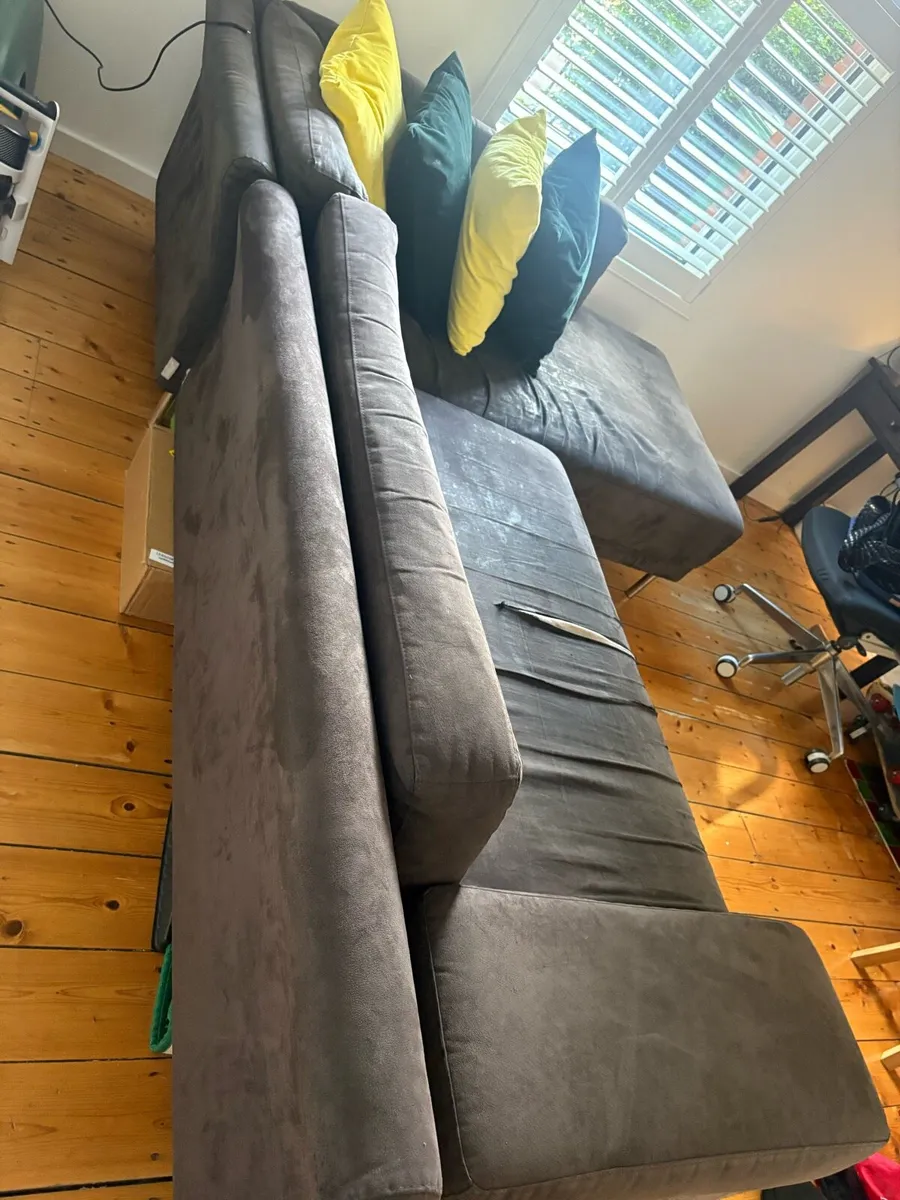 Couch - Image 3