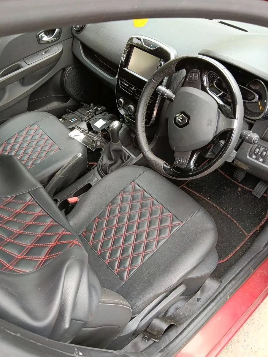 Breaking Renault Clio 2016 petrol - Image 3