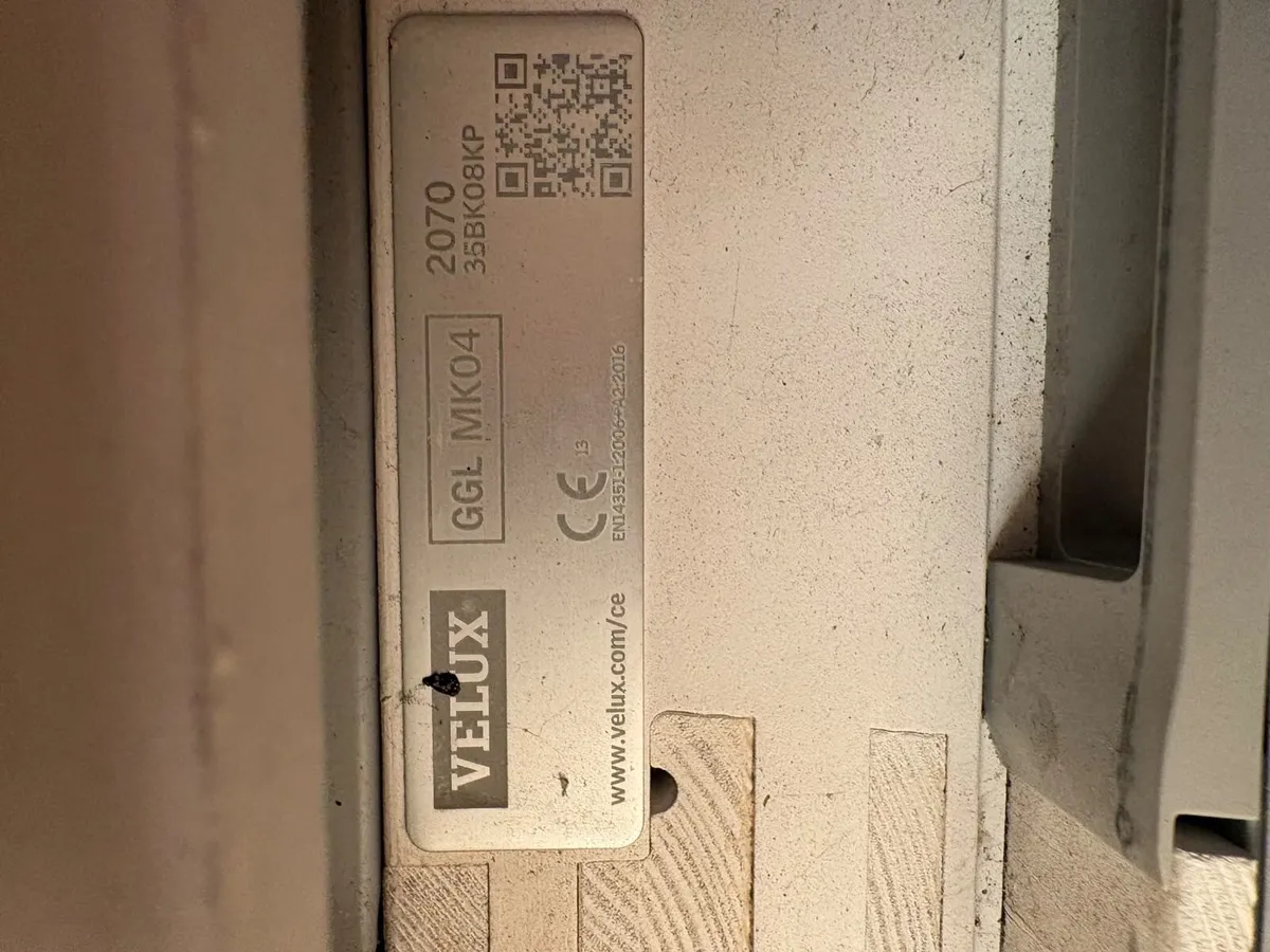 Velux Centre Pivot Roof Window - Image 2