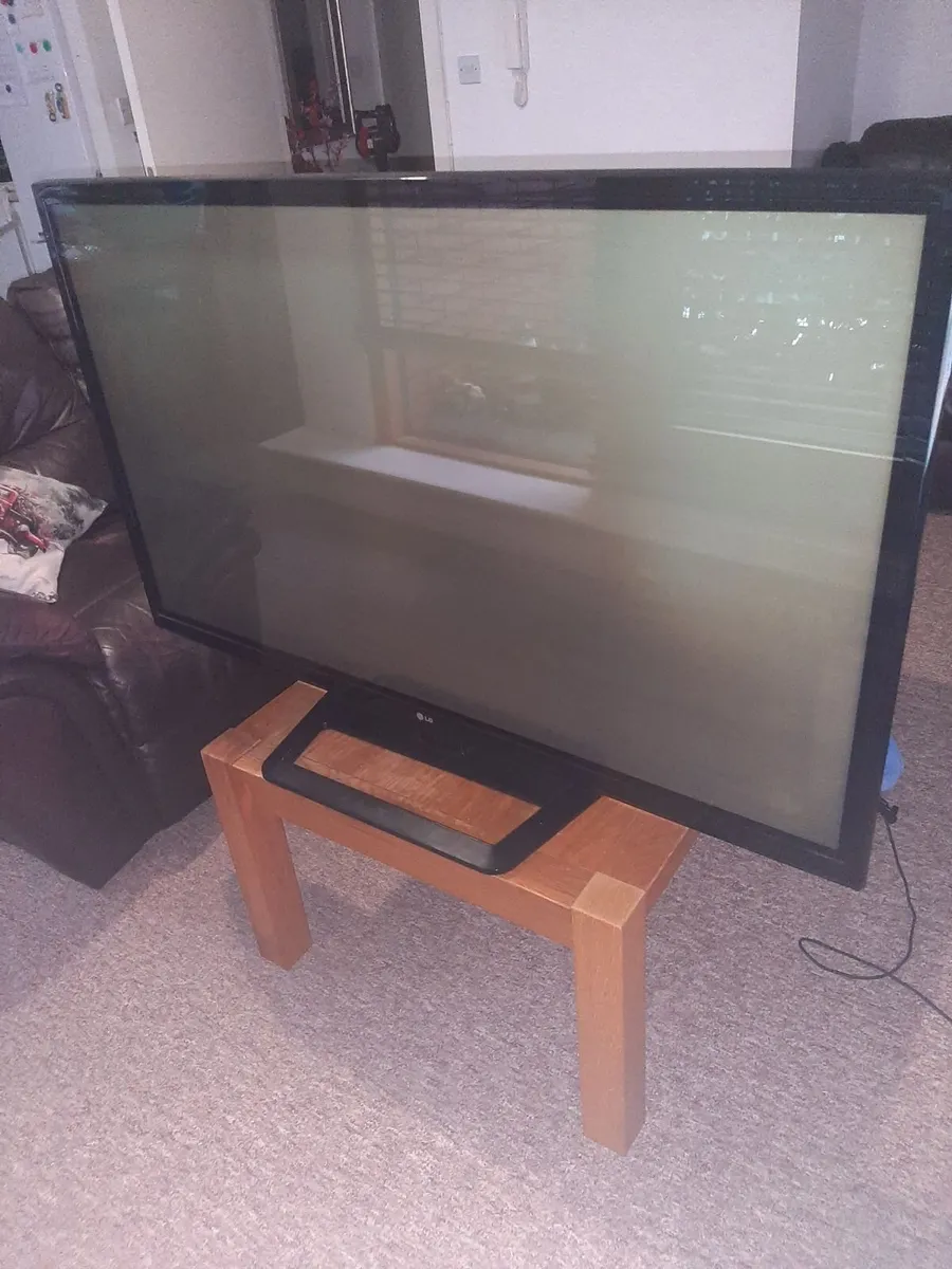 SAMSUNG TV - Image 1