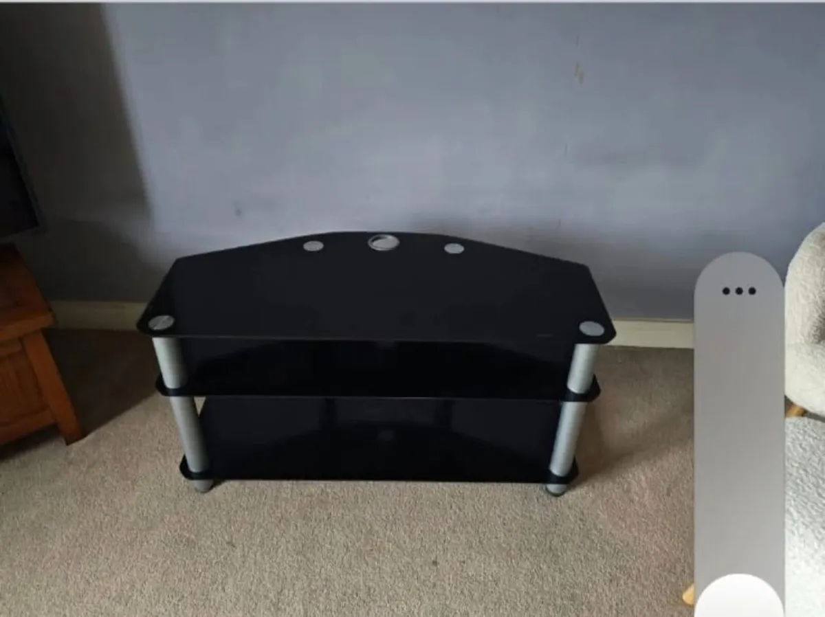 Free TV stand - Image 1