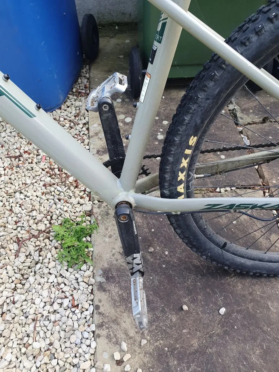 Mountain Bike - Image 2