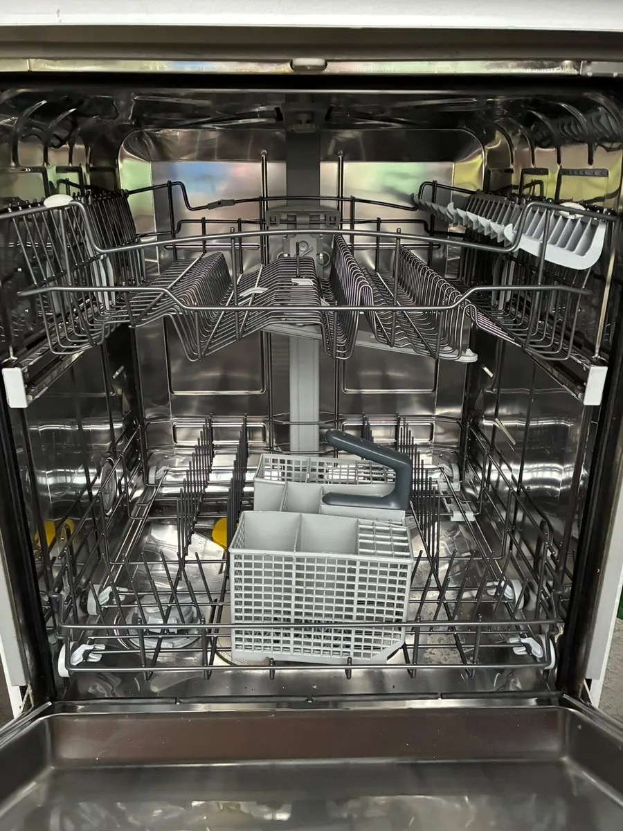 Dishwasher - Image 4
