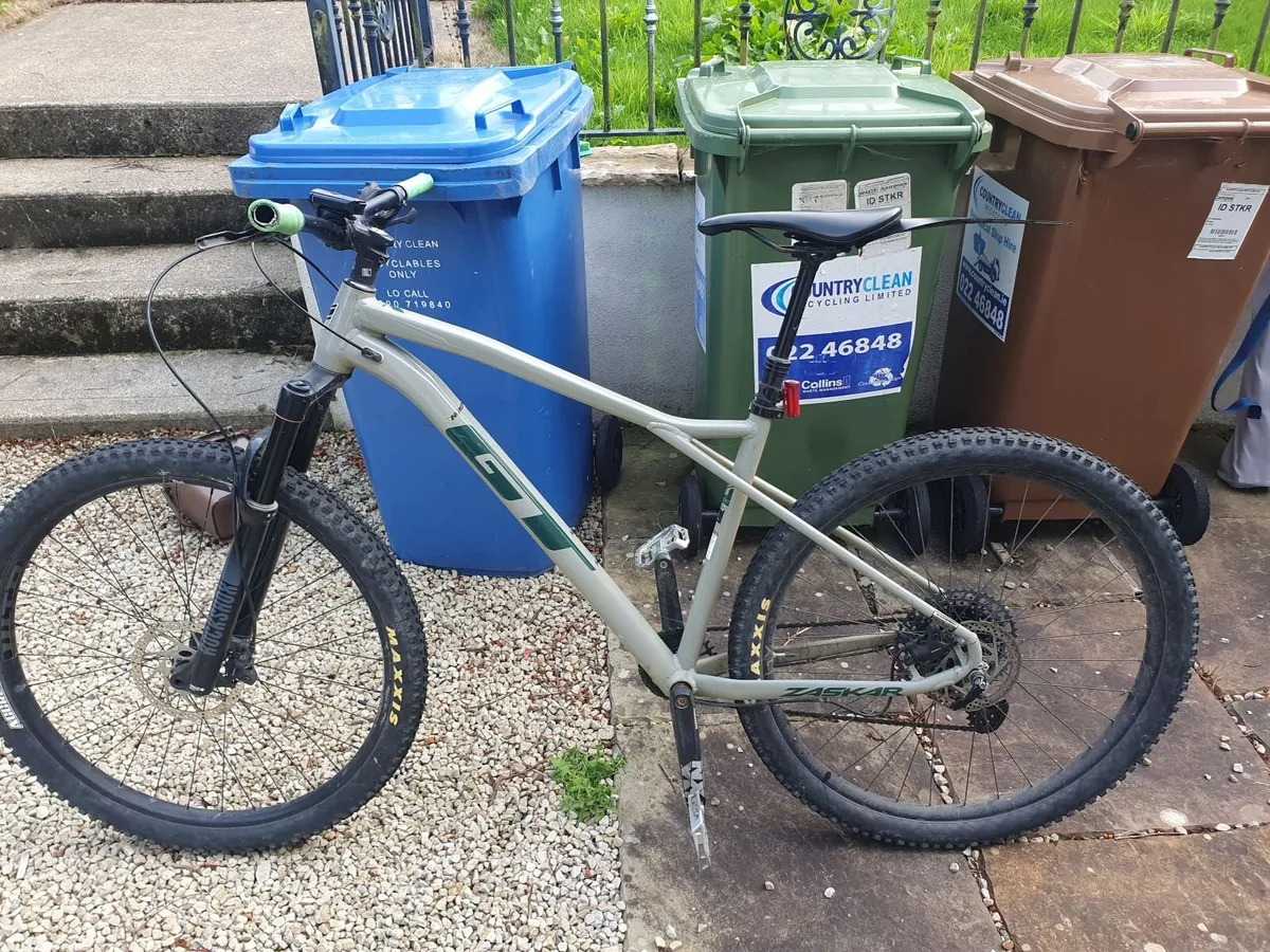 Mountain Bike - Image 4