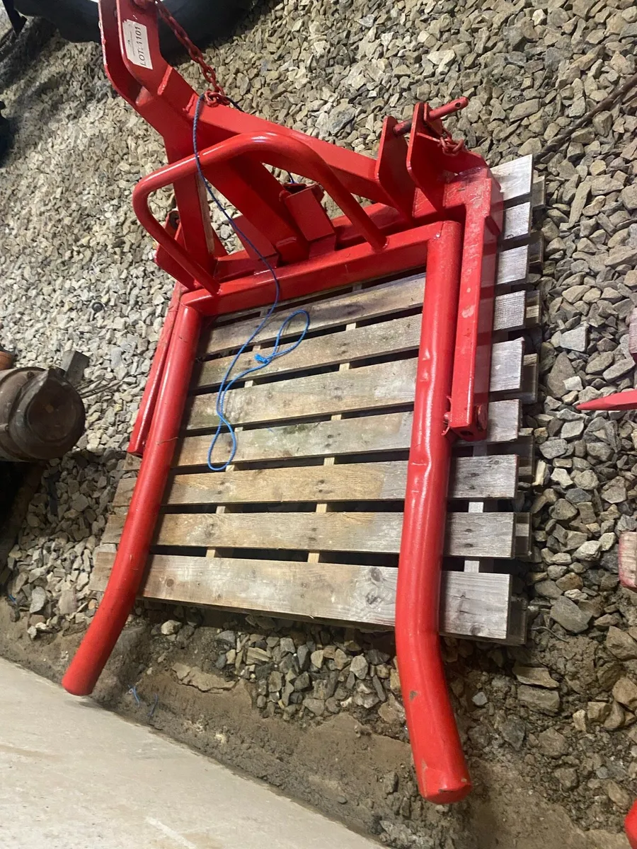 nugent bale lifter - Image 2