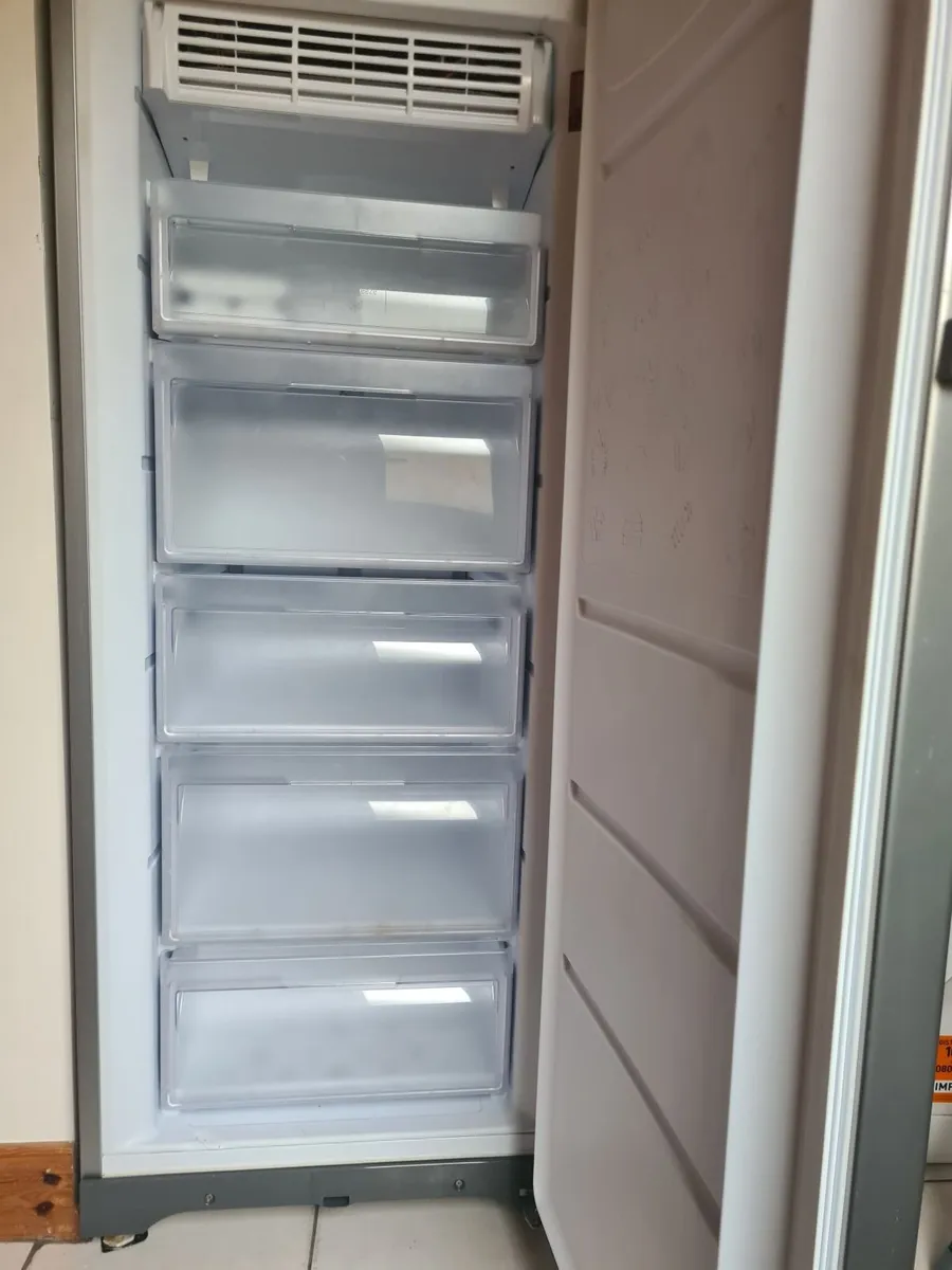 Freezer - Image 4