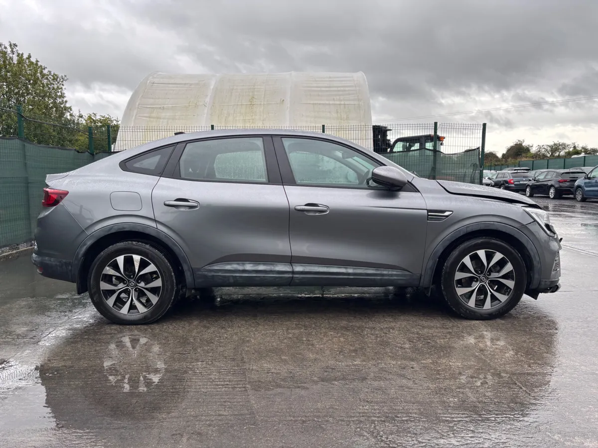 2022 Renault ARKANA E-TECH Hybrid Auto - Image 4