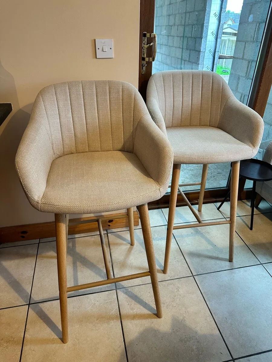 Bar stools & kitchen chairs - Image 1