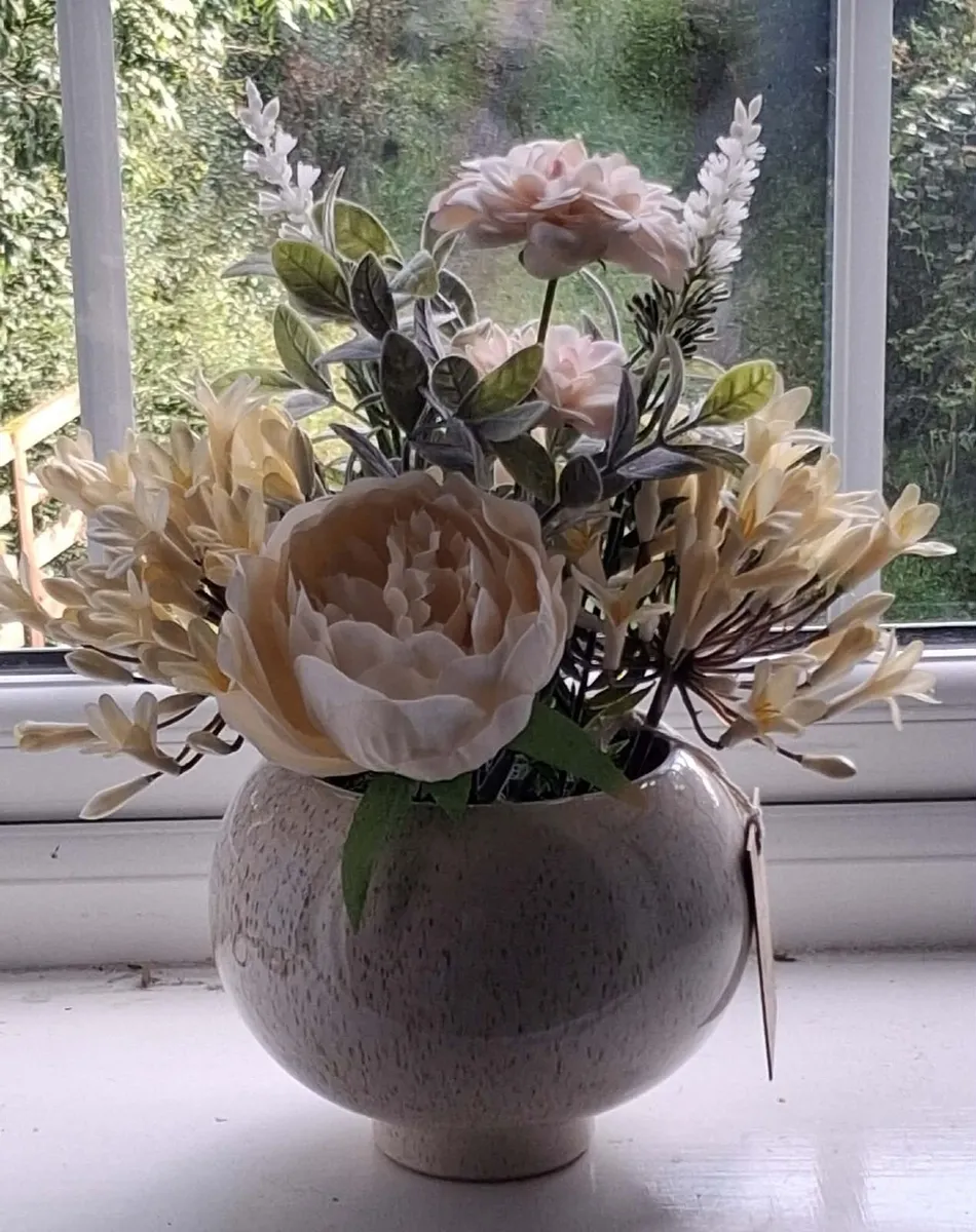 Artificial flowers