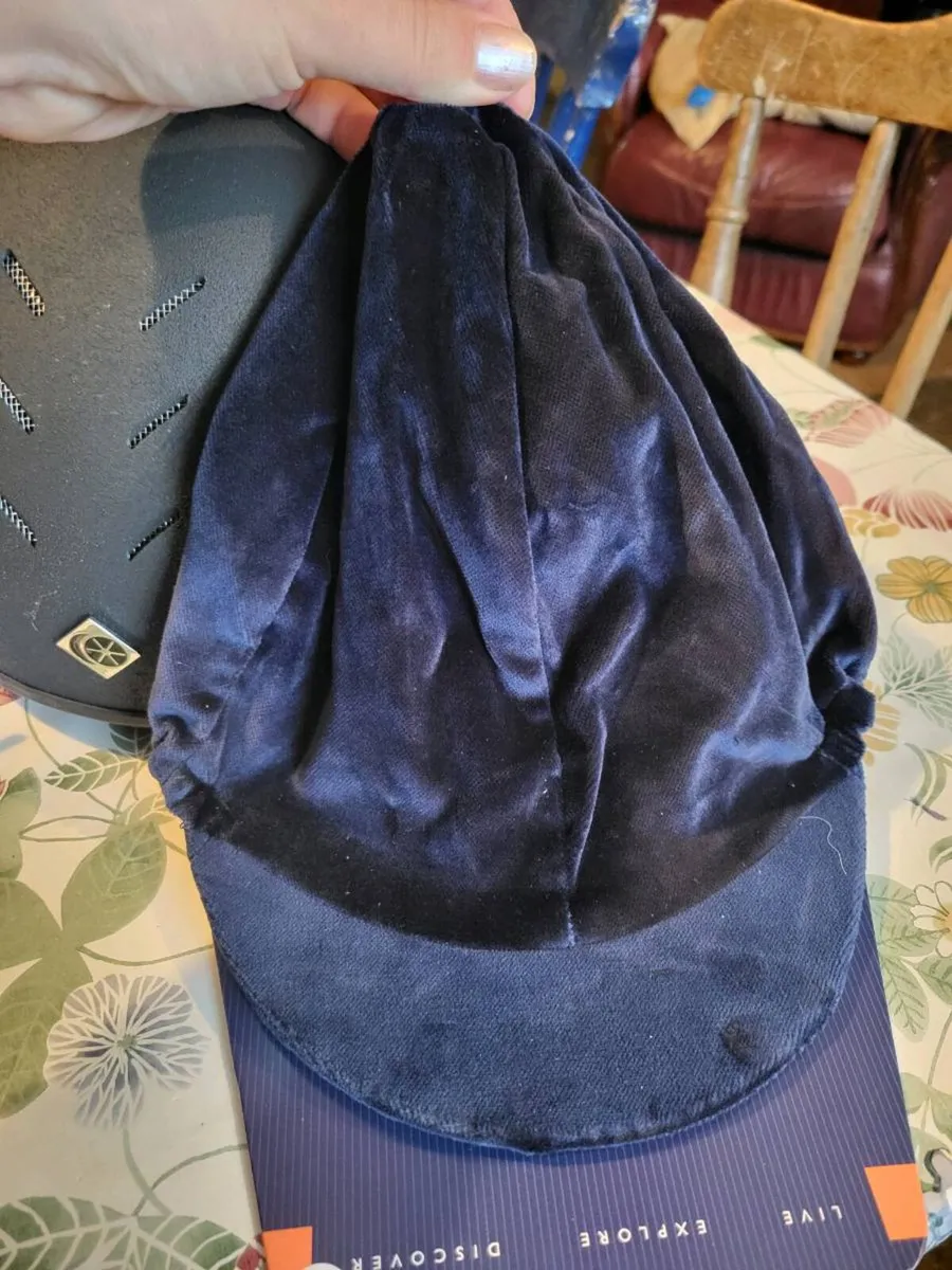 Riding helmet, body protector, jodhpur boots - Image 3
