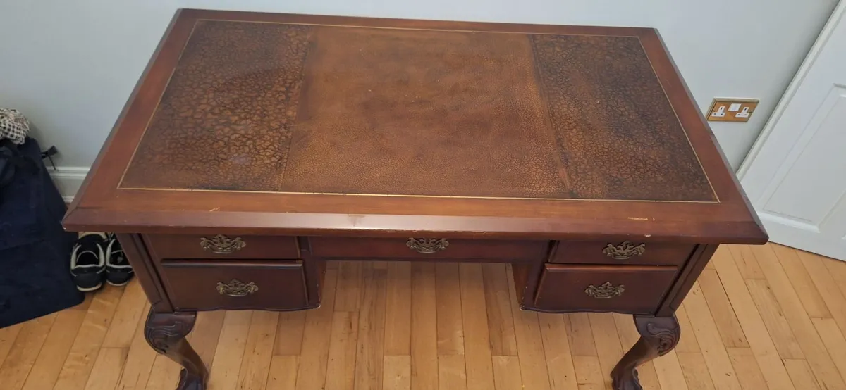 Large Mahogany Desk - Image 3
