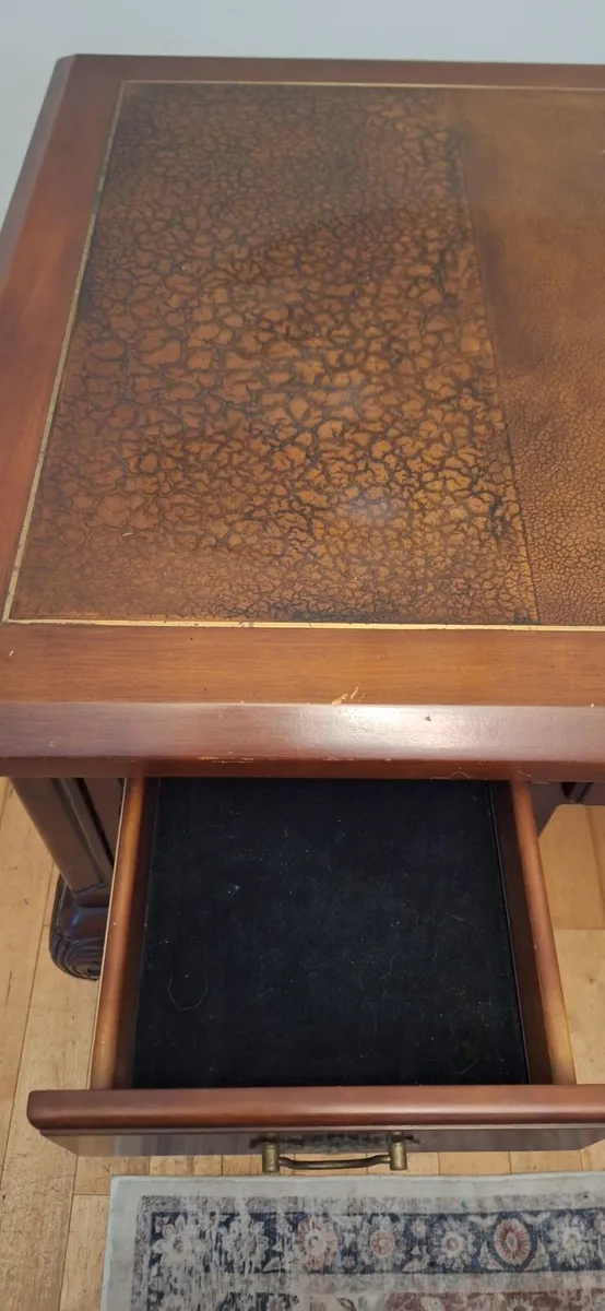 Large Mahogany Desk - Image 4