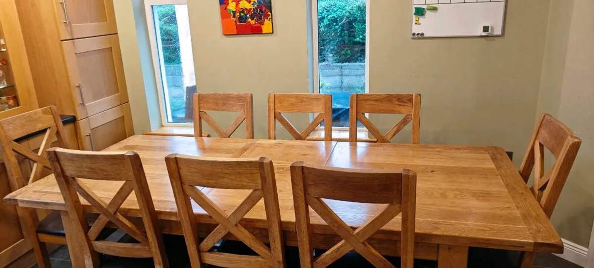 Table and 8 chairs - Image 4
