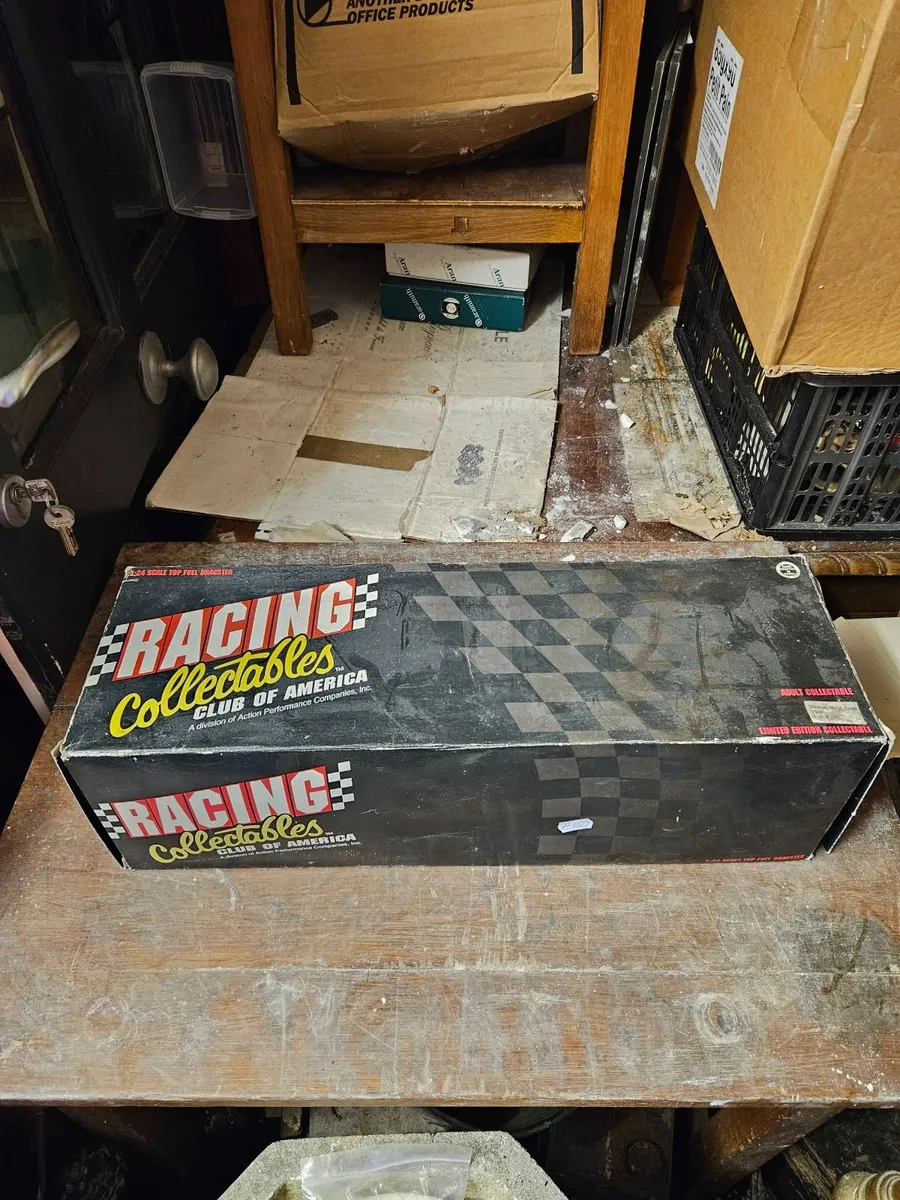 Corgi Top Fuel Dragster - Image 2