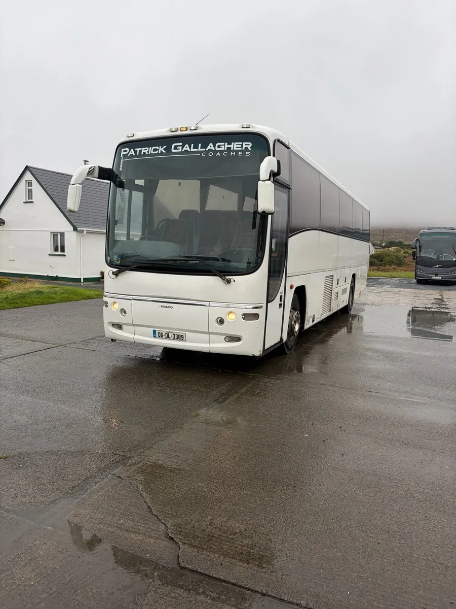 Volvo Plaxton B12 - Image 1