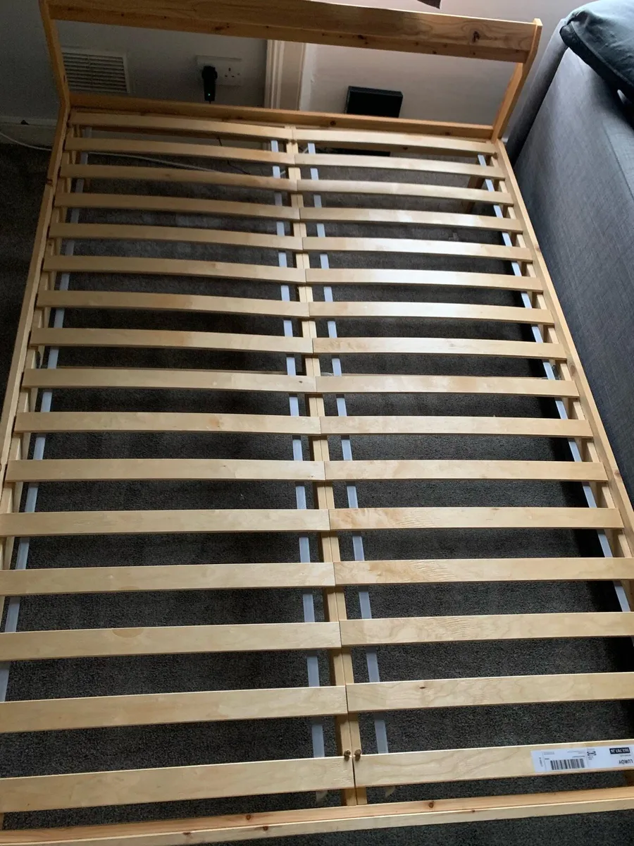 Mattress + bed frame - Image 2