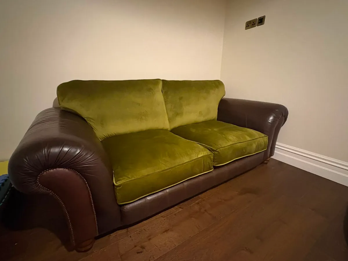 Couch for sale - Image 1