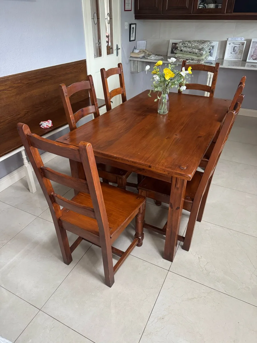 Table and 6 chairs - Image 4