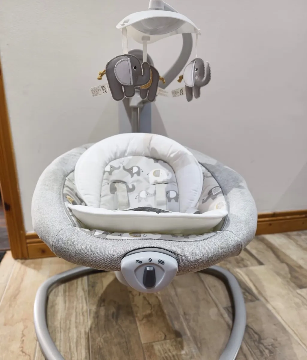 Baby swing chair - Image 1