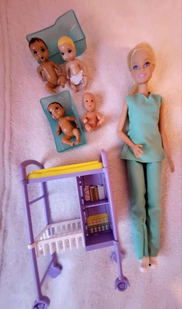 Barbie House, Aeoplane, Cars and accessories - Image 2